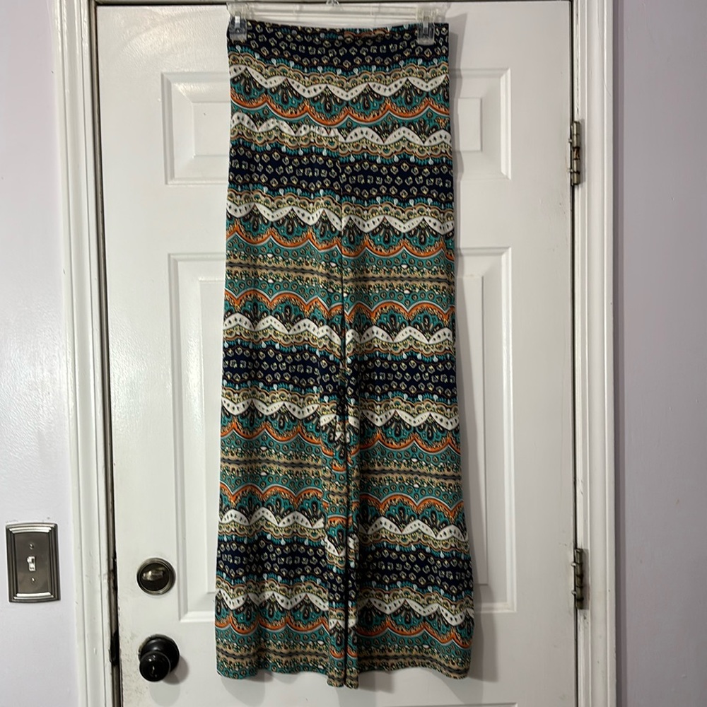 White Mark brand palazzo pants. Size Medium